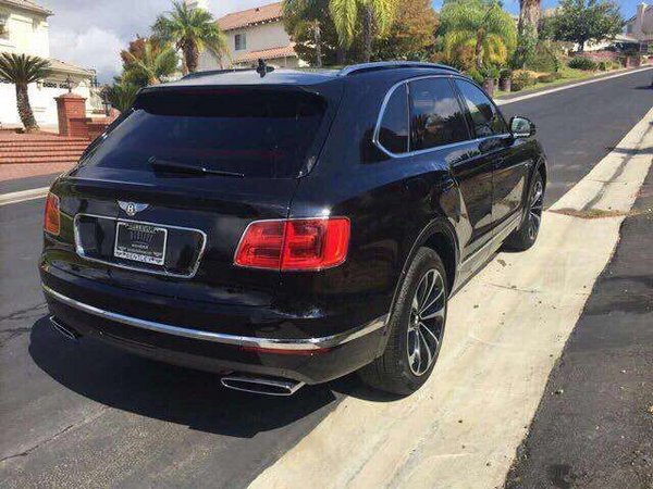 17款宾利添越豪车再现 精致生活从车开始-图8