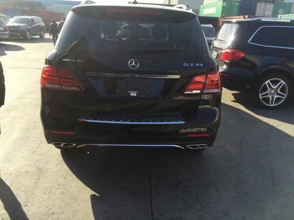 2017款奔驰GLE43AMG 首降现车全港最低价-图3