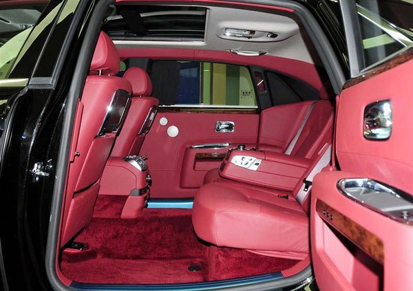 劳斯莱斯古思特天津现车 优惠特价120万-图5