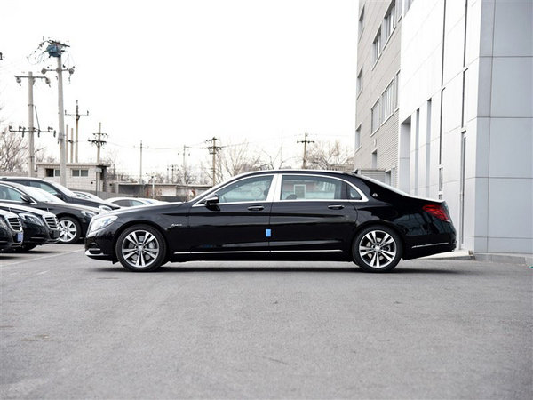 奔驰迈巴赫S400HE 贵族豪轿尽显阔朗之风-图3