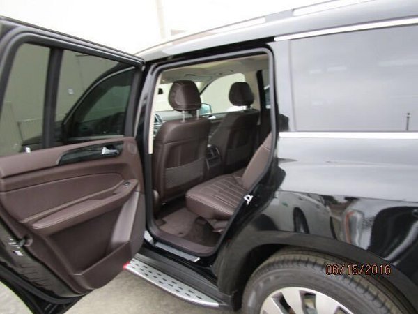 17款奔馳GLS450現(xiàn)車入港 首批優(yōu)惠超值購-圖8