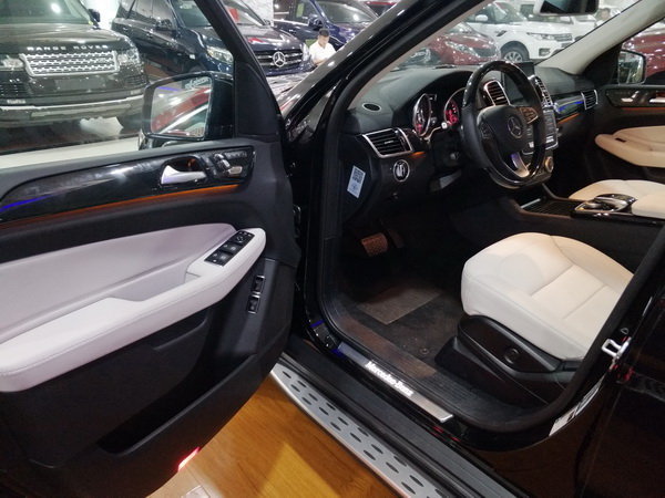 17款奔驰GLS450价格 大空间SUV舒适享受-图6