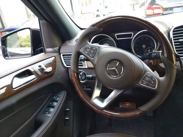 2017款奔馳GLS450 中秋撒歡降價(jià)優(yōu)惠加倍-圖5
