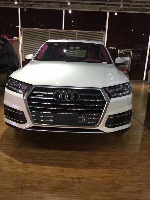17款奧迪Q7全尺寸SUV 舒適定位港口直銷-圖2