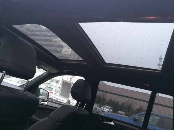 17款奔驰GLS450现车 魅力越野吸引众眼球-图9