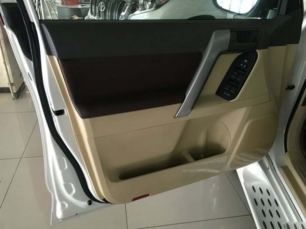 16款豐田霸道2700丐版 現(xiàn)車(chē)行情價(jià)格35萬(wàn)-圖5