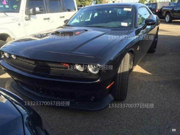 16款道奇挑戰(zhàn)者6.4 V8排量超級(jí)蜂地獄貓-圖4