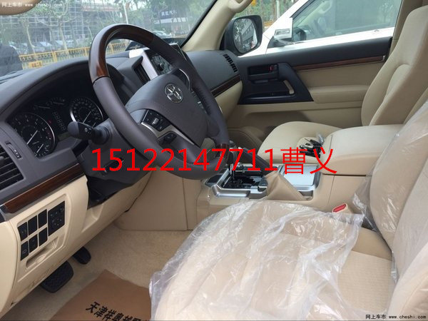 17款豐田蘭德酷路澤5700 V8銷售提車流程-圖5