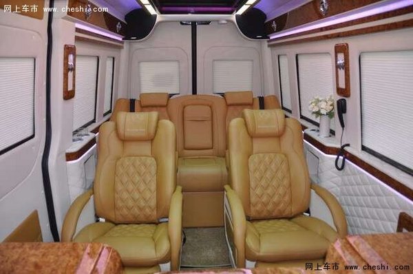 奔驰斯宾特裸车50万 大包厢VIP私人订制-图9