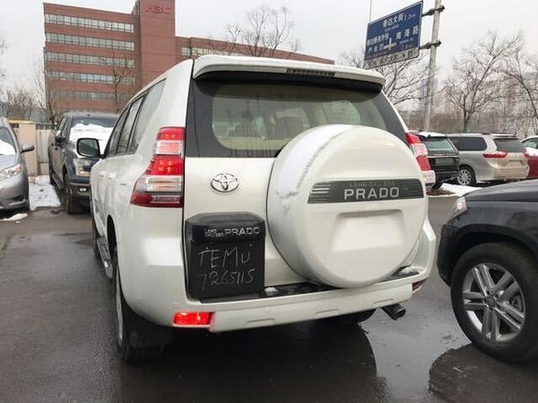2017款中東版霸道3000柴油版現(xiàn)車可分期-圖8