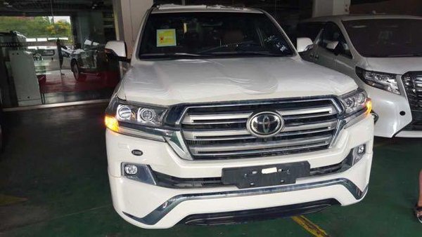豐田陸巡5700頂配本家現(xiàn)車 16款真皮座椅-圖2