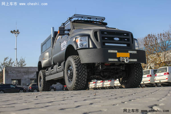 福特F650霸氣顯眼 巨無霸越野皮卡享特價-圖3