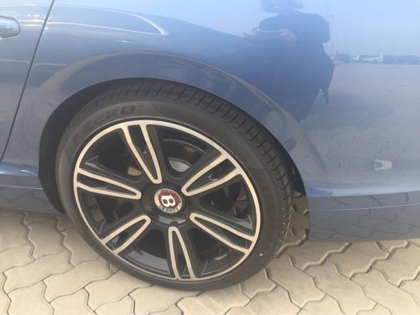 賓利飛馳V8強動力現(xiàn)車 這個價格百年難遇-圖7