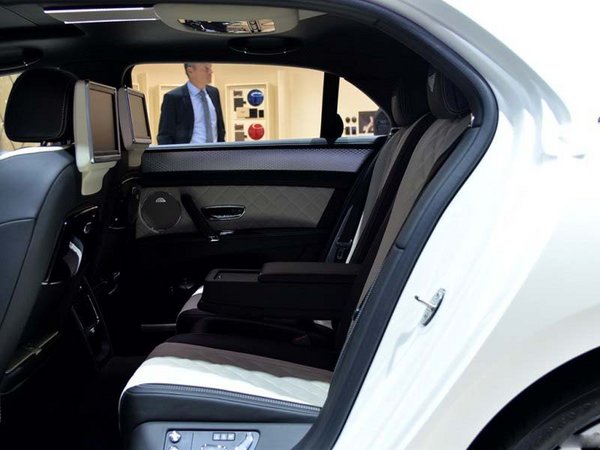 17宾利飞驰澎湃动力 激情座驾提升竞争力-图6