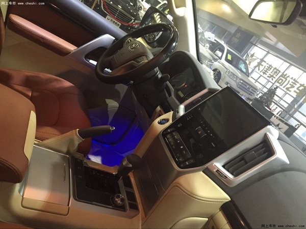 豐田酷路澤4000直降2萬 高配現(xiàn)車品質(zhì)優(yōu)-圖7