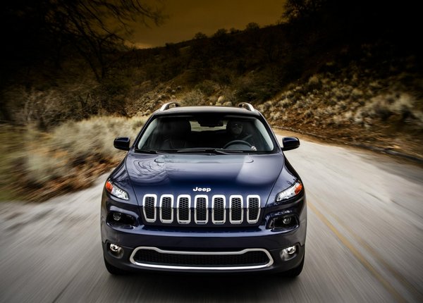 世纪伟业jeep 北京唯一 双9 suv展台高清图片