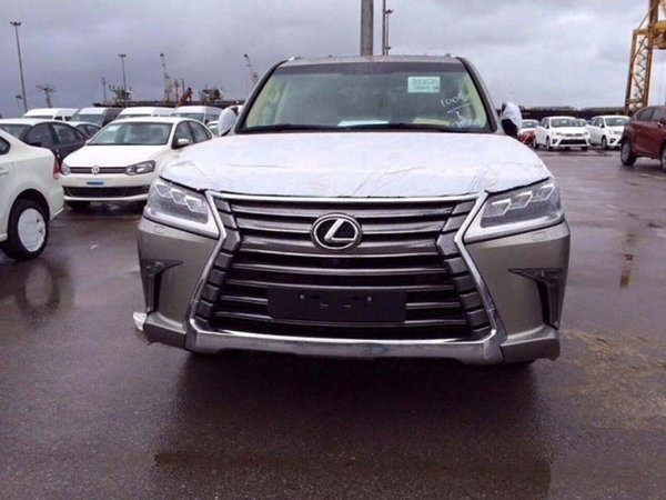 雷克萨斯LX570 凌志越野车高档私家座驾-图2