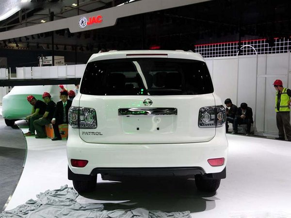 17款日產(chǎn)尼桑途樂(lè)Y62XE版 2氣囊詳配特惠-圖3