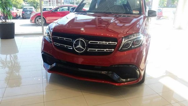 17款奔馳GLS63AMG現(xiàn)車 紅色一臺引爆激情-圖2