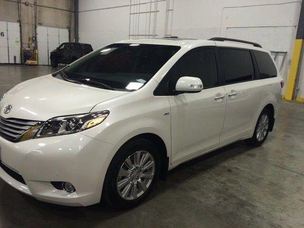 2017款豐田塞納八速MPV 新塞納最低價格-圖2
