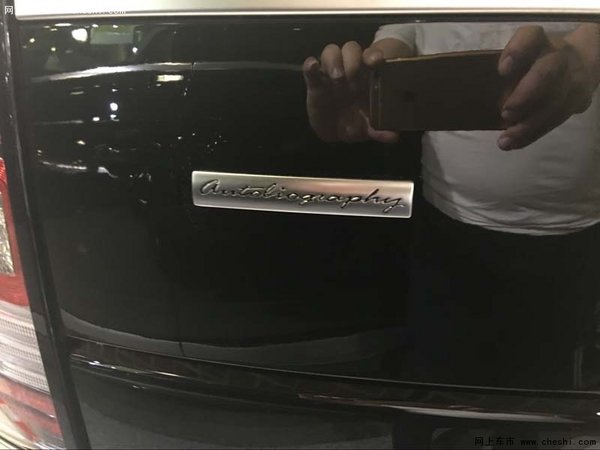 歐規(guī)攬勝創(chuàng)世加長 汽油路虎四座現(xiàn)車行情-圖4