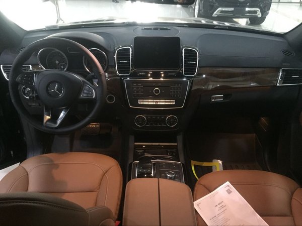 2017款加版奔馳GLS450 極限降價(jià)超越想象-圖4