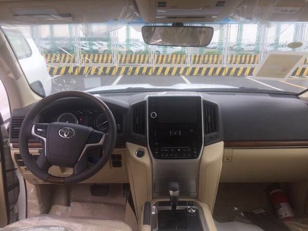 豐田酷路澤4600中東降價提車 V8朋友羨慕-圖4