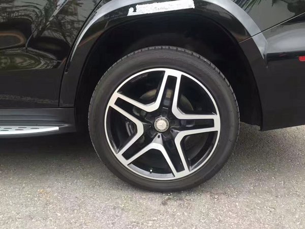 年底大促銷奔馳GLS450現(xiàn)車 17款加版價格-圖7