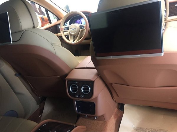 2017款宾利飞驰4.0T-V8 完美价格特惠购-图7