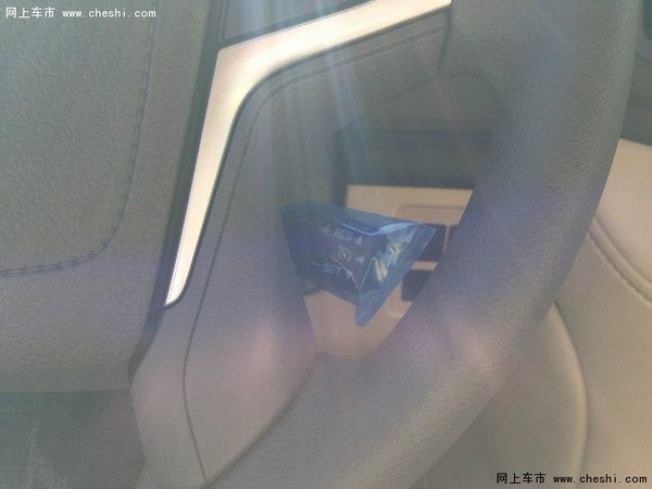 2016款豐田酷路澤4000  彰顯豪華頂級SUV-圖8