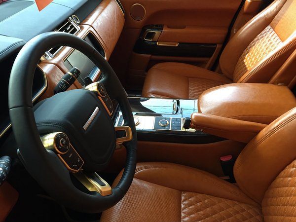 全球最强悍的路虎揽胜皇家一号 现车问世-图5