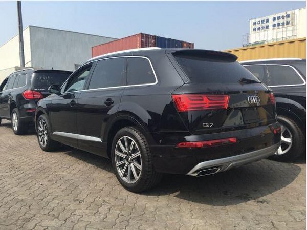 17款全新奥迪Q7加版全国优惠现车销售-图3
