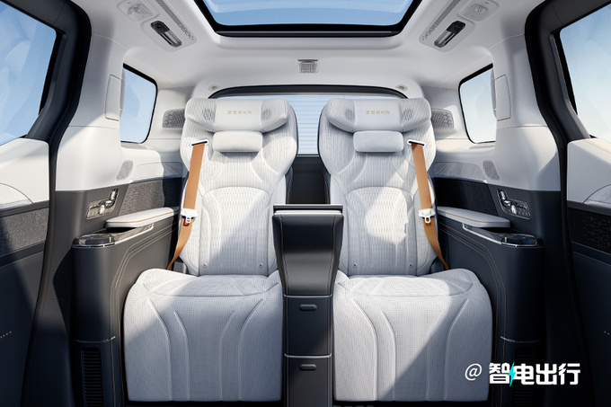 加X.X万买4座版极氪009光辉售XX.XX-XX.XX万元-图10