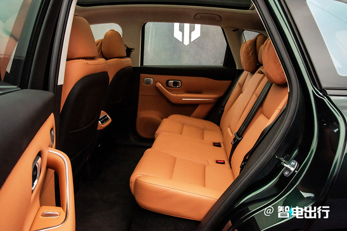 零跑C10配置曝光4款纯电 3款增程 10项同级领先-图12