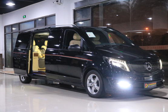 19款奔驰麦特斯加长版 惊喜惠促全国批发-图2