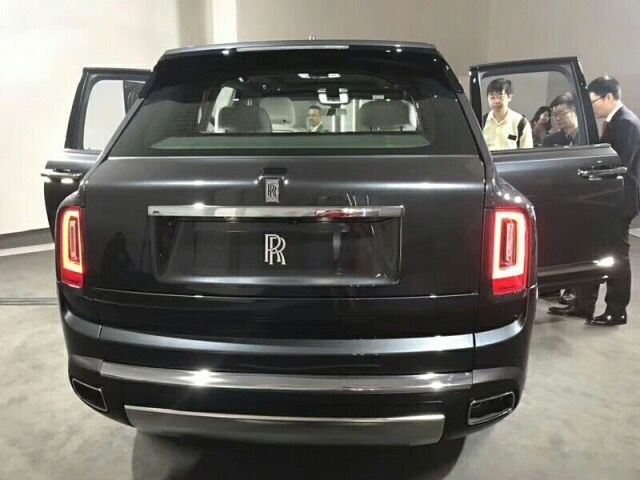 18款劳斯莱斯古思特 加长版豪车亮点精解-图9