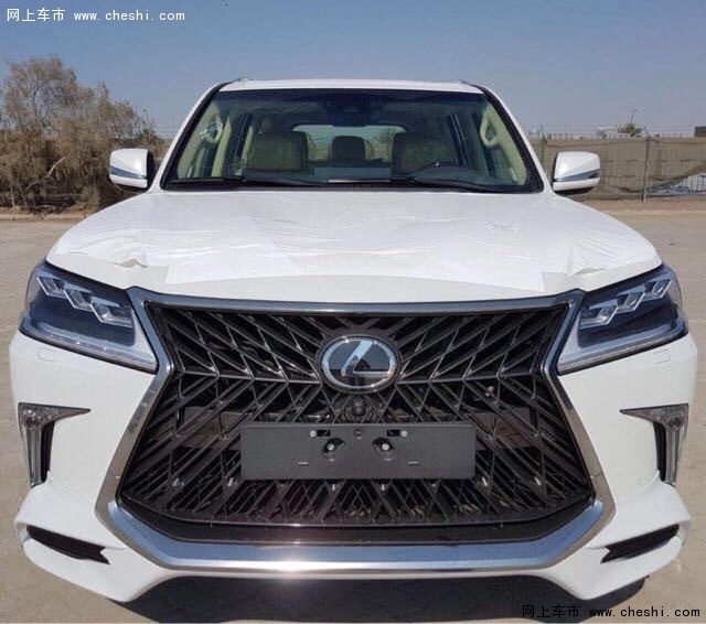 18款雷克萨斯LX570 中规版对比平行进口-图1
