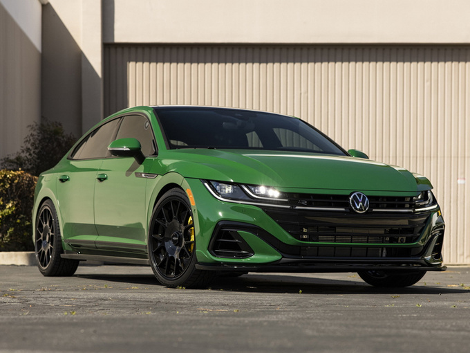 大众CC改装版曝光搭2.0T引擎/外观造型更运动-图1