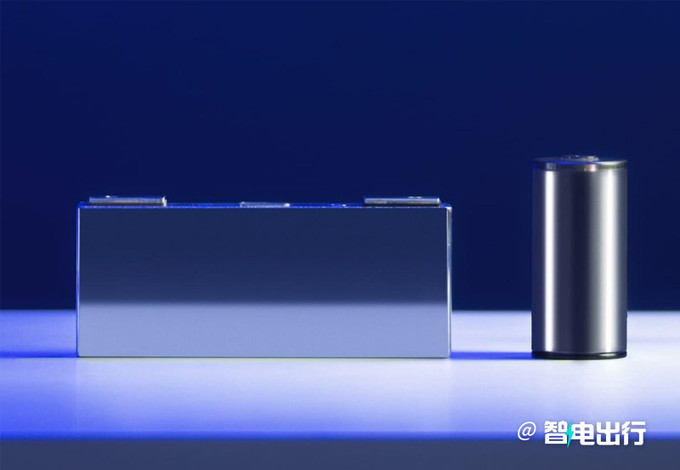 宝马全新SUV发布时间确认停售燃油车型/内饰翻新-图4