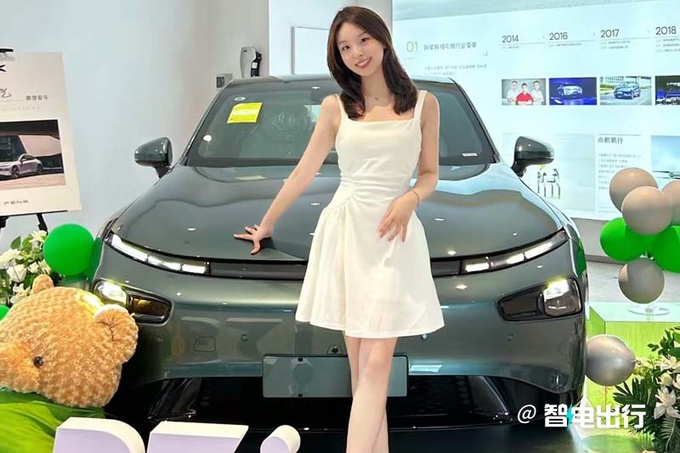 小鹏官宣P7i最高降5万限时售20.89万起-图1