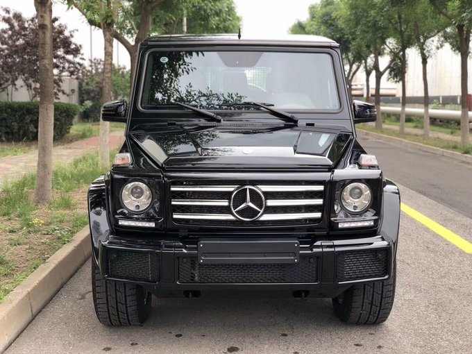 奔驰G500现车 津港19寸AMG熏黑轮裸利售-图2