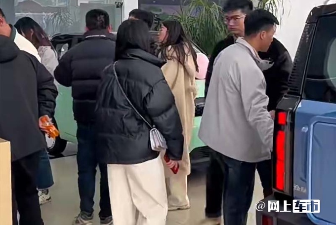 奇瑞iCAR 03卖疯了10.98万买纯电方盒子-图5