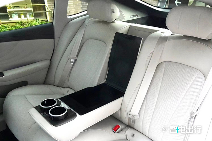 飞凡F7 3月27日上市现在订享终身免费充换电-图7