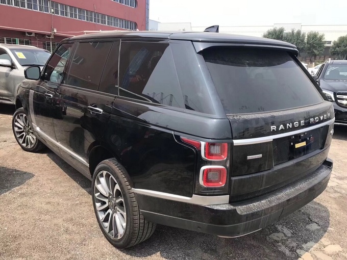 18款路虎攬勝創(chuàng)世加長(zhǎng)SUV 頂級(jí)王者降價(jià)-圖3