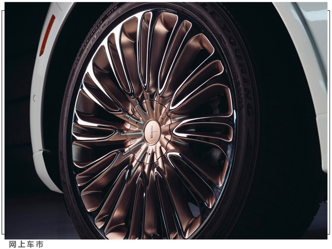 林肯飞行家新车型曝光搭3.0T引擎/内饰更豪华-图5