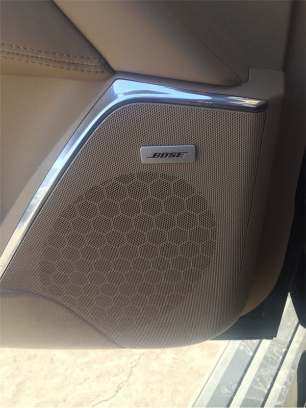 凯迪拉克凯雷德铂金版 智能科技全城惠动-图5