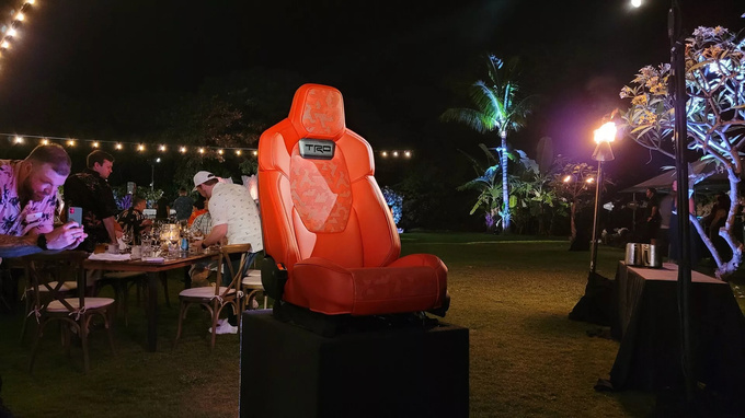 2024款丰田Tacoma TRD Pro版座椅科技满满的等速性能座椅-图1