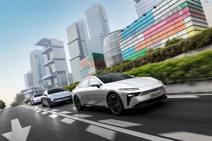 中高级市场新卷王东风奕派eπ007正式开启大定15.96万元起-图6