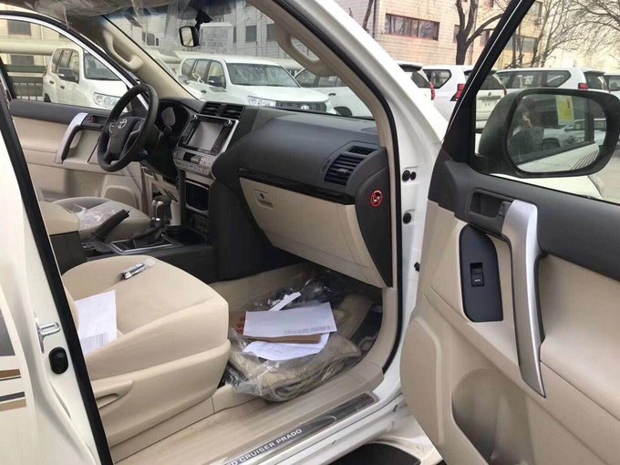 2018款丰田霸道4000 最新政策裸利价直销