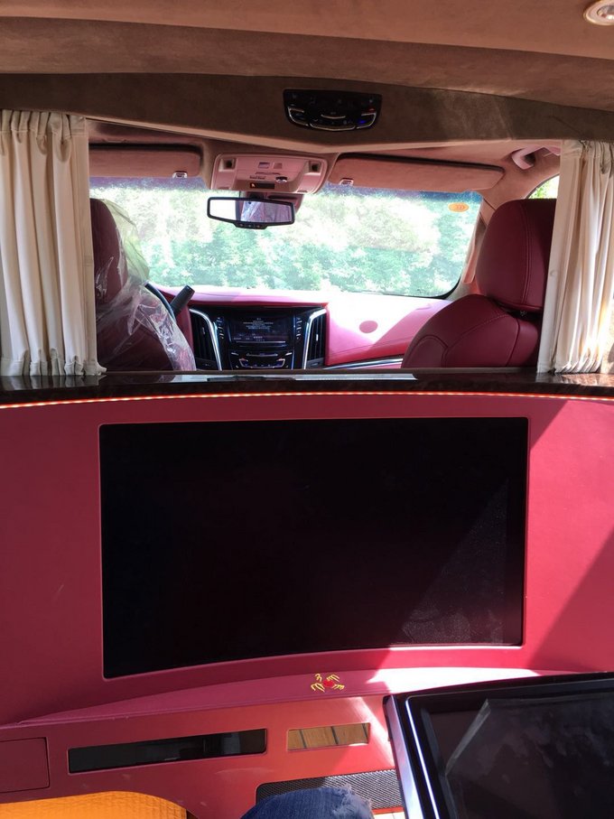 2016款凯迪拉克凯雷德 豪华总裁版138万-图8